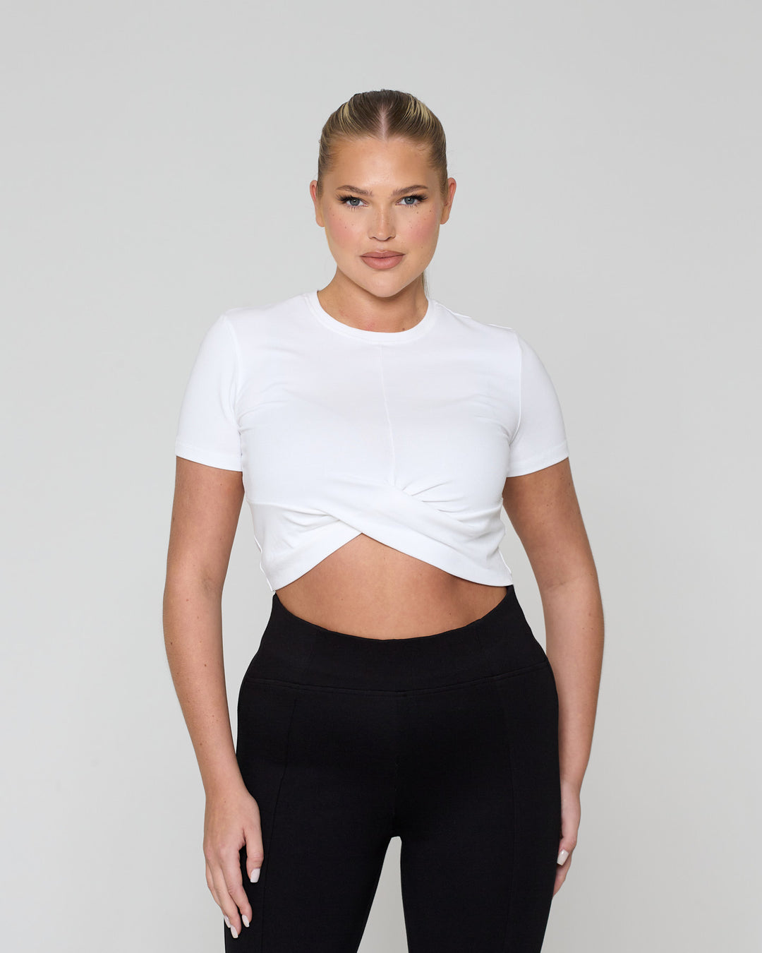 Knot Crop Short Sleeve Tee White